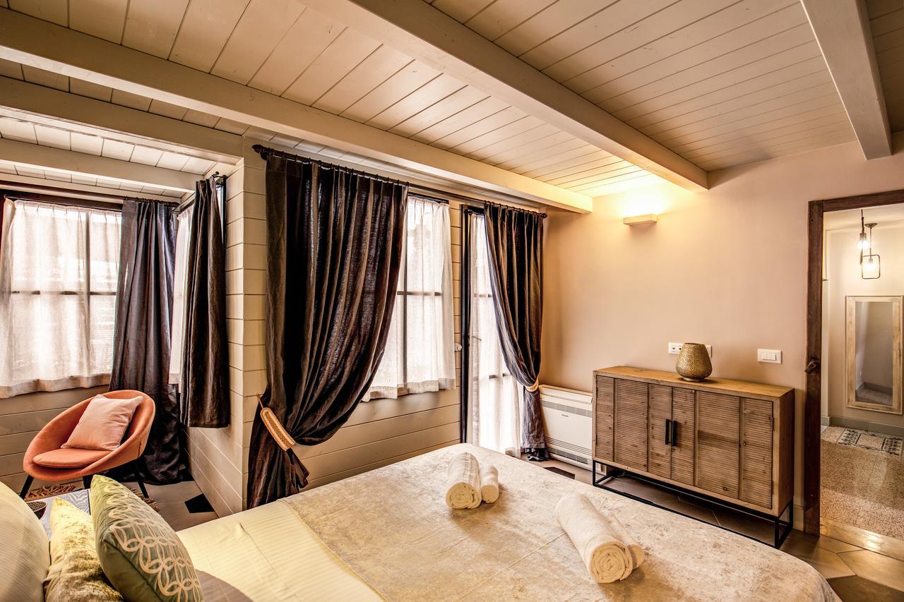 Decharme Apartment With Terrace In Monti Rome Luaran gambar
