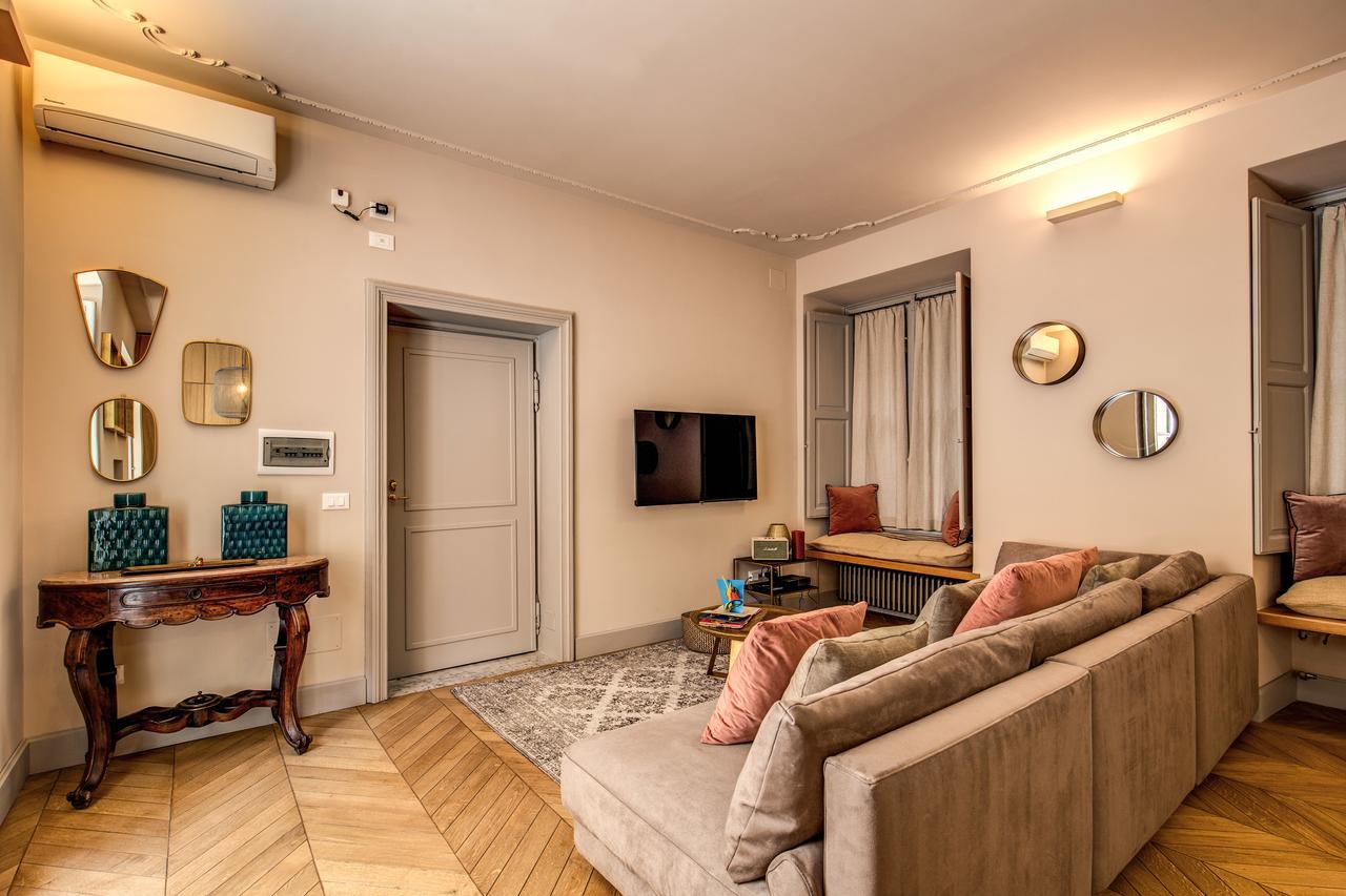 Decharme Apartment With Terrace In Monti Rome Luaran gambar