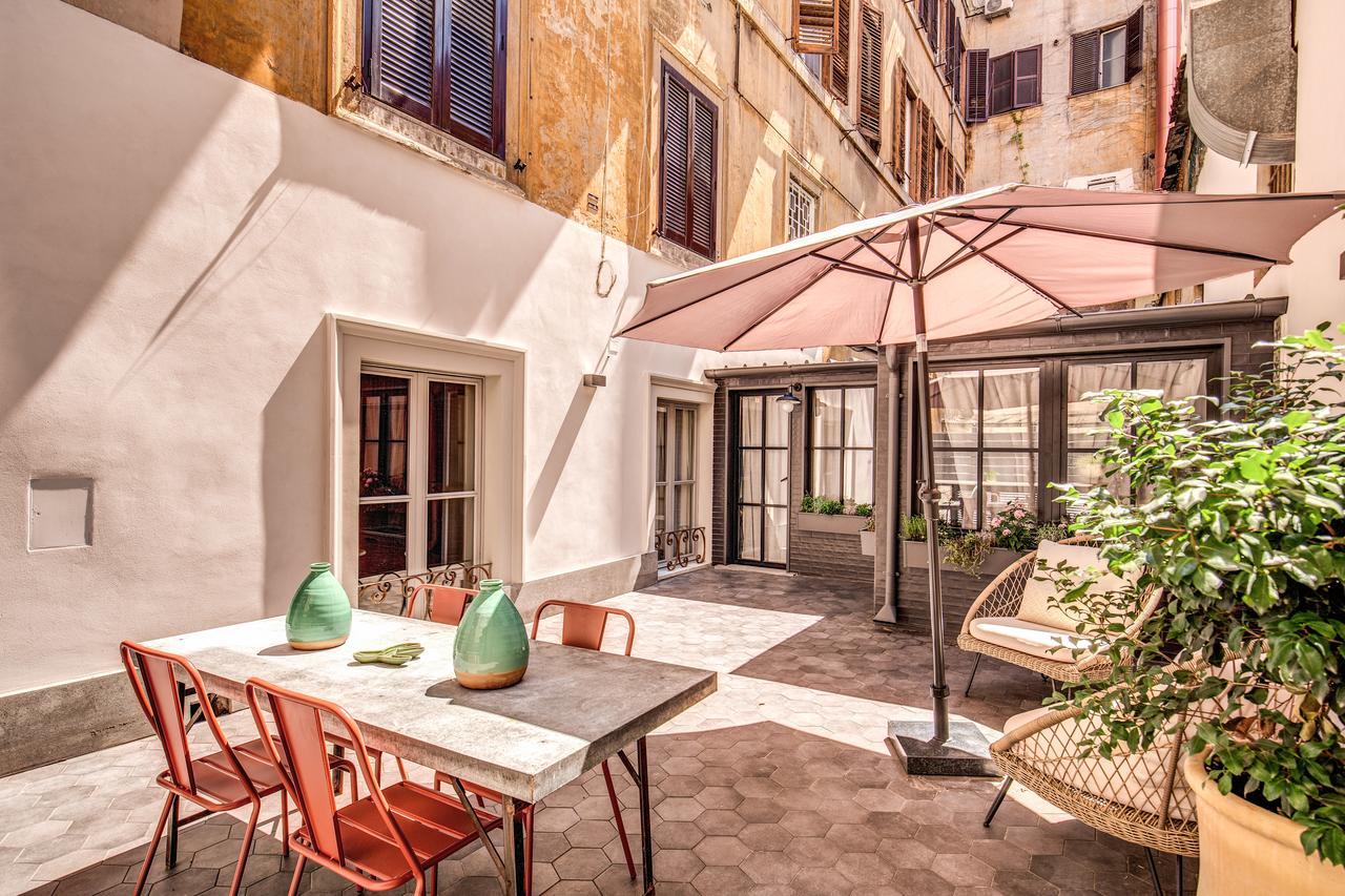 Decharme Apartment With Terrace In Monti Rome Luaran gambar