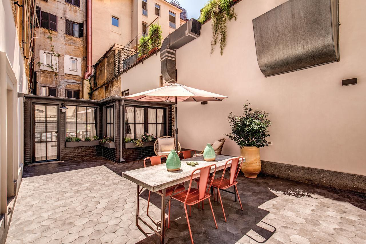 Decharme Apartment With Terrace In Monti Rome Luaran gambar