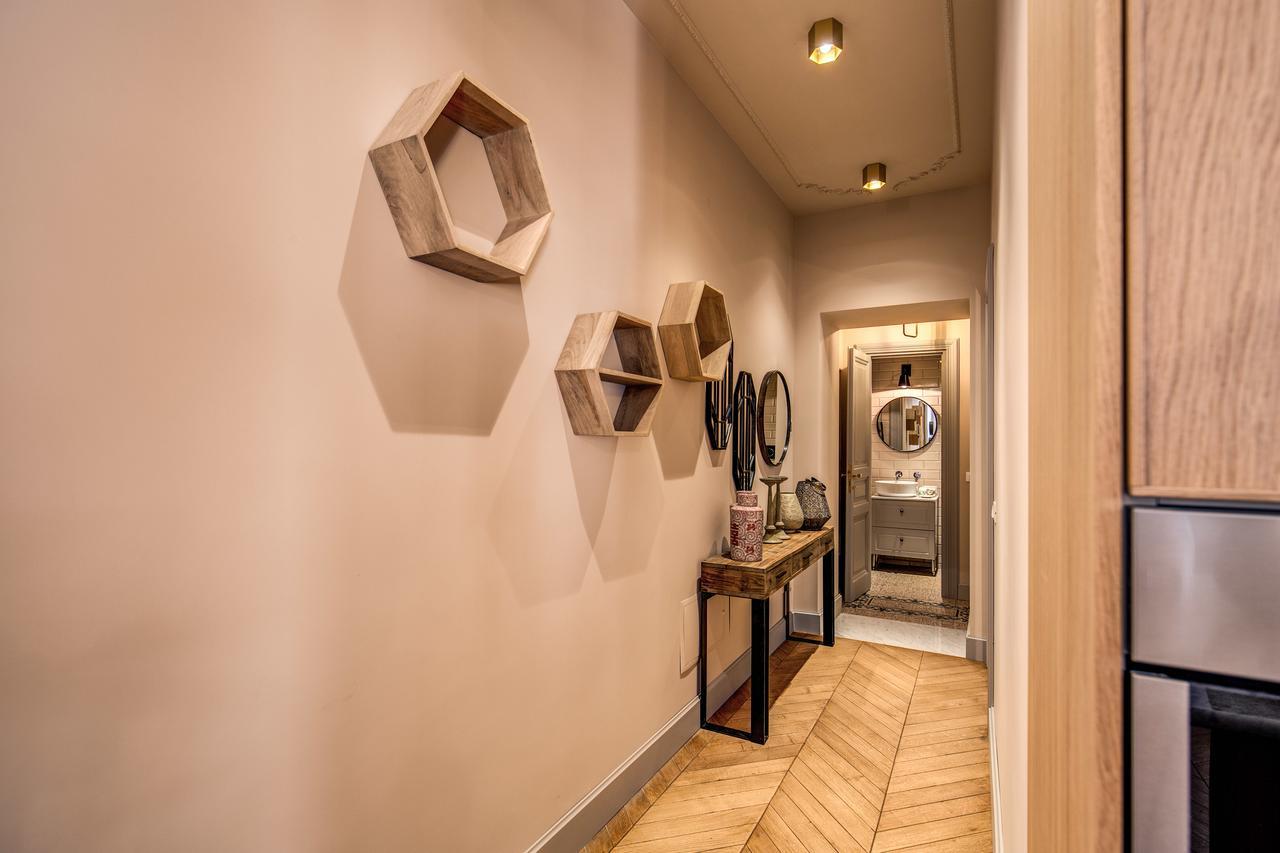 Decharme Apartment With Terrace In Monti Rome Luaran gambar